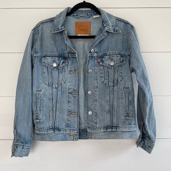 Levi's Jackets & Blazers - Levi’s Premium Blue Denim Trucker Jacket
